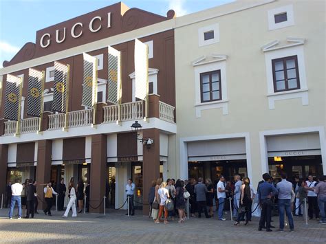 gucci outlet stores in rome italy|gucci outlet italy factory.